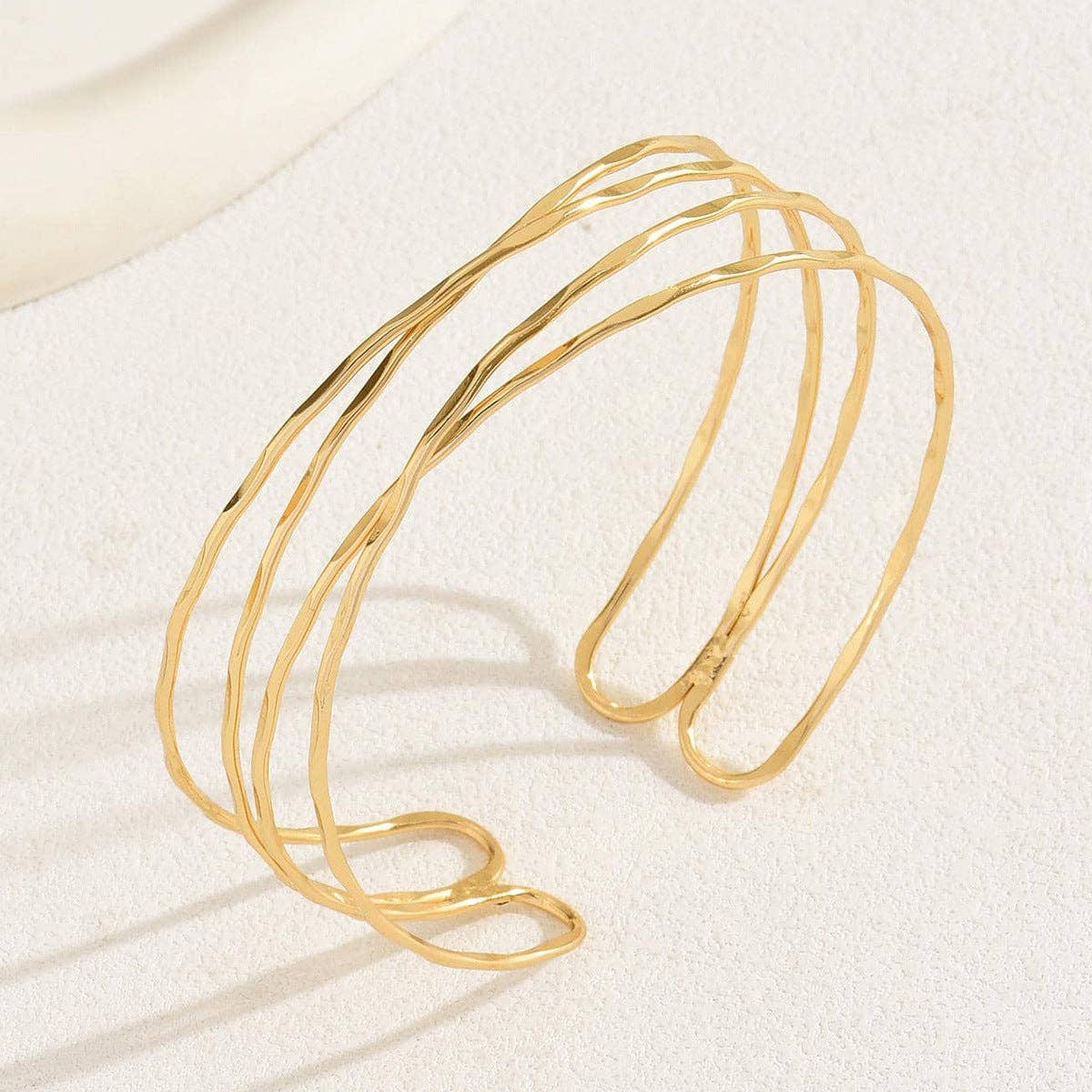 Multi-Layered Cross Simple Arm Cuff MK2ZCEP6W6JAC09