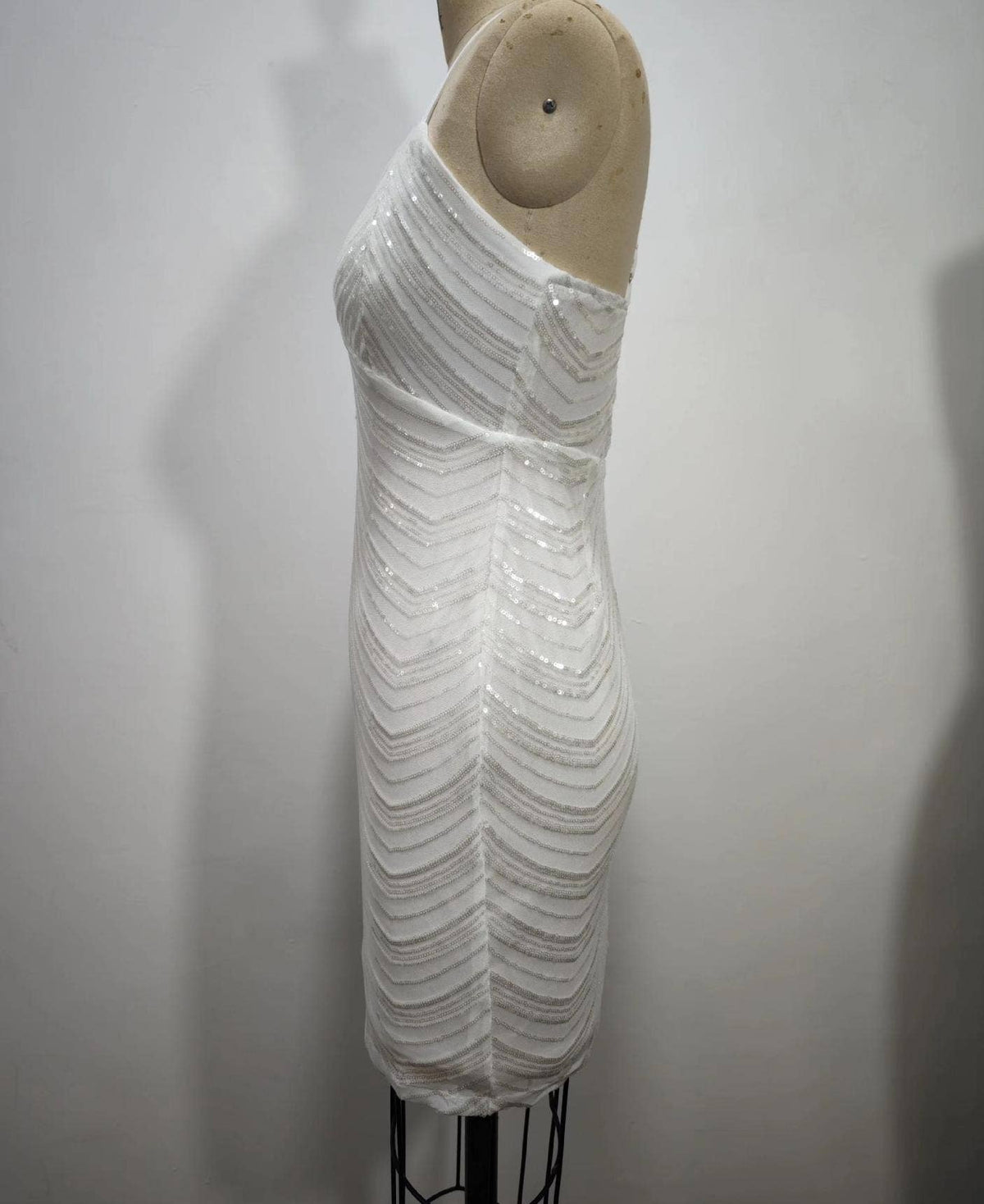Sexy embroidery line patterns mini sequin party dress